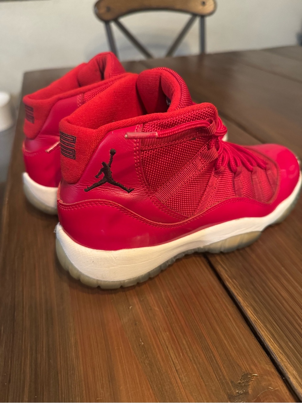 Air Jordan 11 Retro GS “Win Like ’96” Gym Red Size 6Y 378038-623